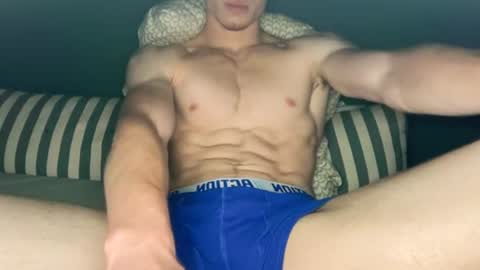 whitecockbest online show from July 15, 2026, 3:39 pm