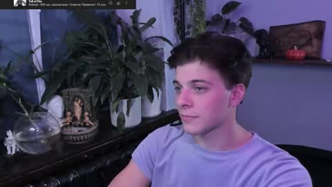 Snapshot of whiteegrimm chatting on October 9, 2025, 5:22 pm Gus online show from October 9, 2025, 5:22 pm