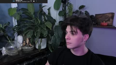 Gus online show from November 13, 2025, 9:14 pm