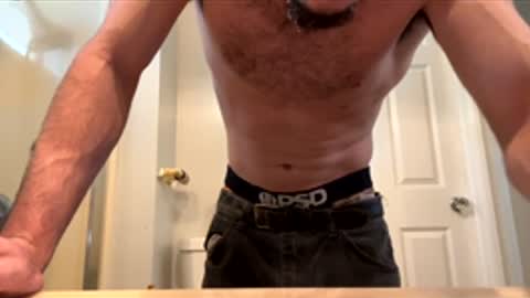 Whiteguybwc23yr online show from February 4, 2026, 8:58 pm