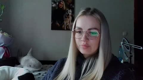 whitehex666 online show from December 20, 2025, 10:00 am