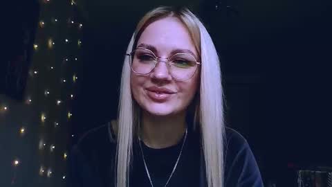 whitehex666 online show from January 8, 2026, 10:28 am