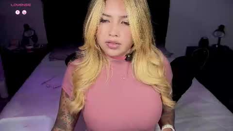 EMMA online show from October 11, 2025, 2:11 am