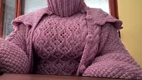 Snapshot of whitesweater chatting on December 18, 2024, 7:36 am whitesweater online show from December 18, 2024, 7:36 am