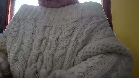 Snapshot of whitesweater chatting on January 28, 2025, 11:06 am whitesweater online show from January 28, 2025, 11:06 am