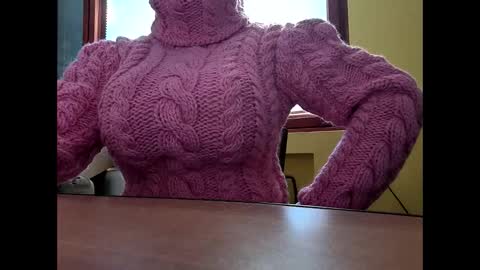 Snapshot of whitesweater chatting on September 19, 2025, 6:15 am whitesweater online show from September 19, 2025, 6:15 am