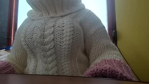 Snapshot of whitesweater chatting on September 23, 2025, 6:16 am whitesweater online show from September 23, 2025, 6:16 am