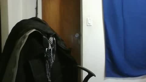 Snapshot of whiteyrm chatting on January 5, 2025, 2:30 pm whiteyrm online show from January 5, 2025, 2:30 pm