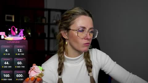 Snapshot of whitneypunnch chatting on February 10, 2026, 2:54 pm whitneypunnch online show from February 10, 2026, 2:54 pm