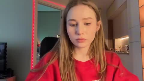 Alisa online show from December 19, 2024, 10:02 am