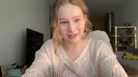 Alisa online show from June 13, 2026, 8:01 am