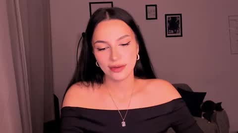 whoislulu online show from October 14, 2025, 6:20 pm