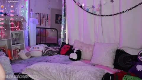 Zoe Grace online show from September 19, 2025, 3:19 am