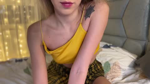 Snapshot of why_____not chatting on December 26, 2024, 7:49 pm Alice online show from December 26, 2024, 7:49 pm