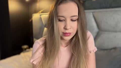 Snapshot of why_____not chatting on February 15, 2025, 7:28 pm Alice online show from February 15, 2025, 7:28 pm
