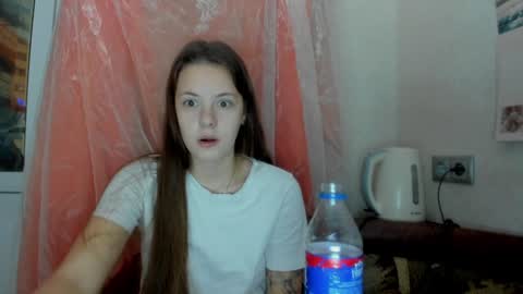 Snapshot of why_again_me chatting on December 21, 2024, 6:34 pm Veronica online show from December 21, 2024, 6:34 pm