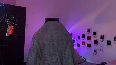 iggy iggz online show from June 28, 2026, 2:39 am