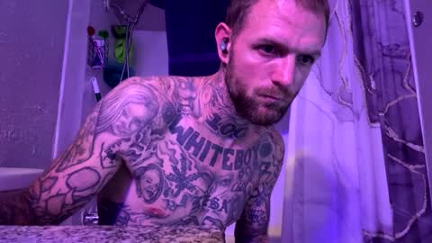 Snapshot of whyteboi8989 chatting on September 9, 2025, 1:49 am whyteboi8989 online show from September 9, 2025, 1:49 am