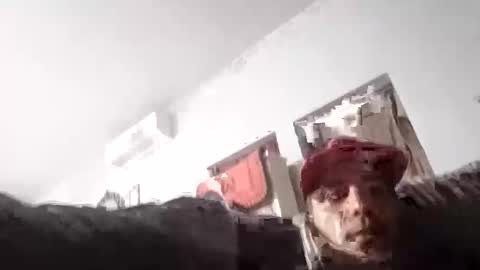 Snapshot of whyyuhcare7022 chatting on October 13, 2025, 3:28 am whyyuhcare7022 online show from October 13, 2025, 3:28 am