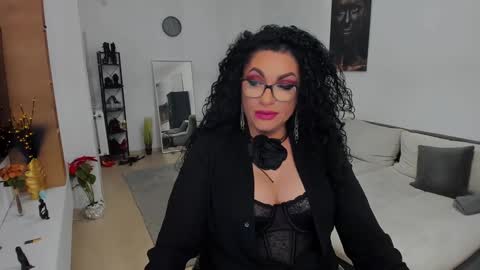 Milf Amy online show from January 17, 2025, 10:34 pm