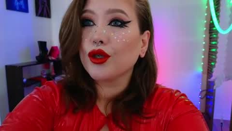 Snapshot of wickedxqueen chatting on June 20, 2026, 12:52 pm Laura online show from June 20, 2026, 12:52 pm