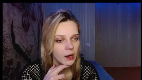 Snapshot of wicky_hey chatting on November 27, 2025, 6:43 pm Victoria online show from November 27, 2025, 6:43 pm