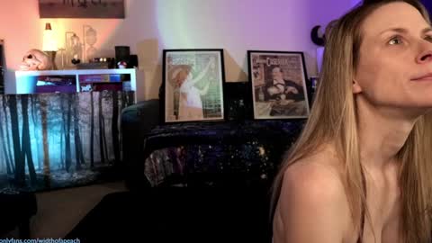 Snapshot of widthofapeach chatting on January 25, 2025, 4:13 am Gretchen Jimmy online show from January 25, 2025, 4:13 am