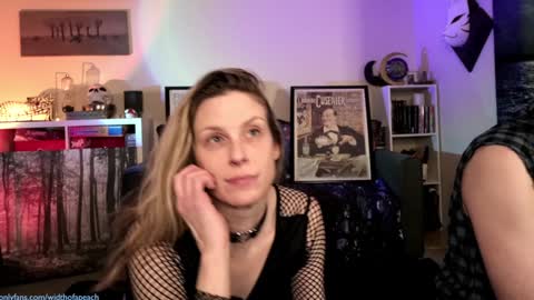 Snapshot of widthofapeach chatting on February 6, 2025, 6:18 am Gretchen Jimmy online show from February 6, 2025, 6:18 am