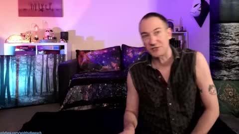 Snapshot of widthofapeach chatting on February 18, 2025, 10:49 am Gretchen Jimmy online show from February 18, 2025, 10:49 am