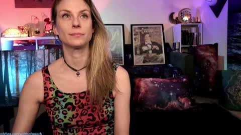 Snapshot of widthofapeach chatting on February 28, 2025, 5:37 am Gretchen Jimmy online show from February 28, 2025, 5:37 am