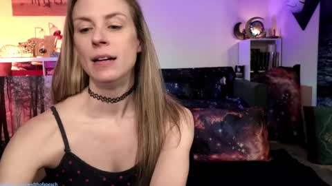 Snapshot of widthofapeach chatting on March 7, 2025, 2:36 am Gretchen Jimmy online show from March 7, 2025, 2:36 am