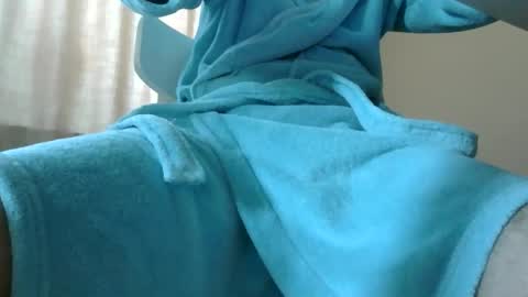 wifewatcher123 online show from May 9, 2026, 7:13 am
