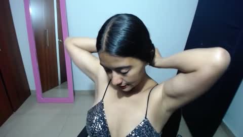 Snapshot of wifhot chatting on January 19, 2025, 9:22 am Ilauren online show from January 19, 2025, 9:22 am