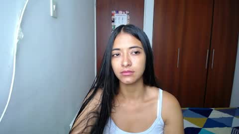 Ilauren online show from May 25, 2026, 12:44 pm