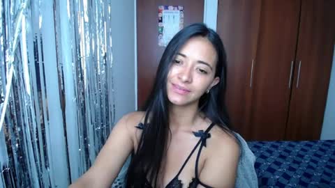 Ilauren online show from June 8, 2026, 9:20 am