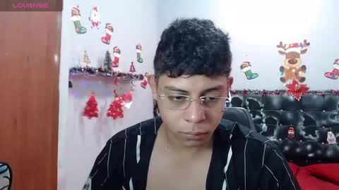 wiilliam online show from December 5, 2024, 12:44 pm