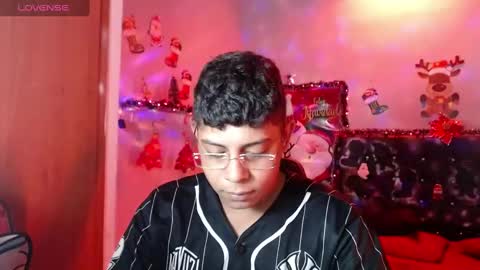 wiilliam online show from December 5, 2024, 6:55 pm