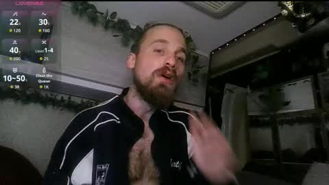 wilclyde1996 online show from December 1, 2025, 1:54 am