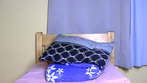 cutie online show from July 9, 2026, 10:14 pm
