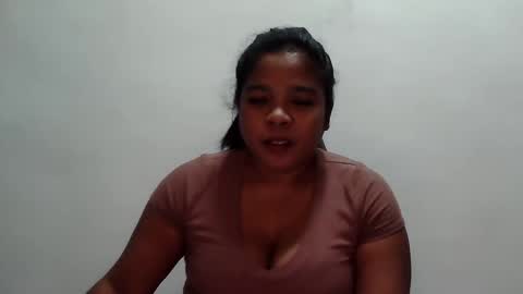 Snapshot of wild_flower_69 chatting on February 2, 2026, 6:23 am wild_flower_69 online show from February 2, 2026, 6:23 am