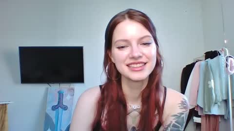 wild_kittten online show from February 6, 2025, 11:43 am
