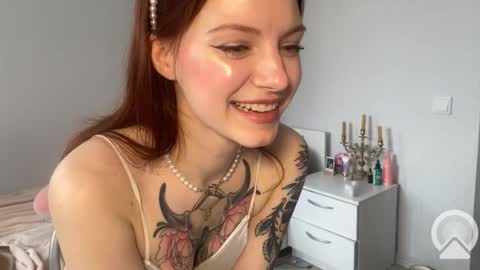 wild_kittten online show from February 11, 2025, 1:51 pm