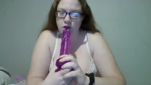 wildfantasy93 online show from October 8, 2025, 4:15 pm