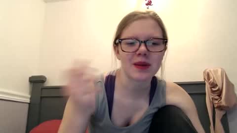 Snapshot of wildflowerofco chatting on February 2, 2025, 9:45 pm wildflowerofco online show from February 2, 2025, 9:45 pm