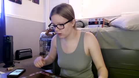 Snapshot of wildflowerofco chatting on February 5, 2025, 6:15 pm wildflowerofco online show from February 5, 2025, 6:15 pm