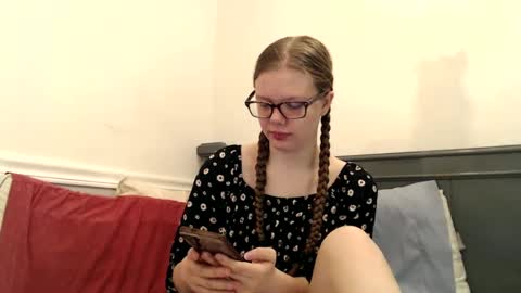 Snapshot of wildflowerofco chatting on February 13, 2025, 3:39 am wildflowerofco online show from February 13, 2025, 3:39 am