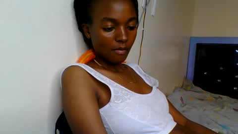 Snapshot of wildflowr chatting on June 25, 2026, 7:24 am wildflowr online show from June 25, 2026, 7:24 am