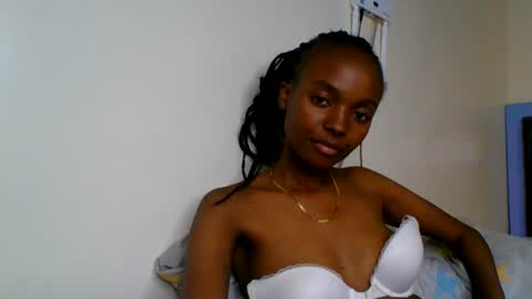Snapshot of wildflowr chatting on June 30, 2026, 7:04 pm wildflowr online show from June 30, 2026, 7:04 pm