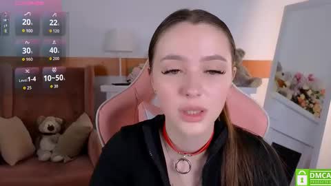 Snapshot of wildhoney_xo chatting on October 20, 2025, 6:03 am Kara online show from October 20, 2025, 6:03 am