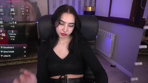 Snapshot of wildkittenx_ chatting on February 27, 2025, 3:25 am Alena online show from February 27, 2025, 3:25 am